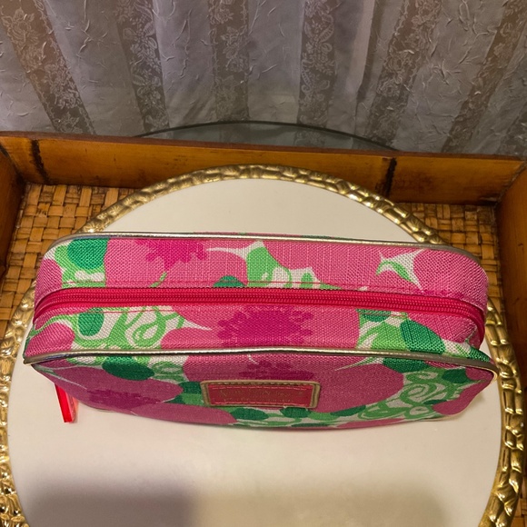 Lilly Pulitzer for Estée Lauder Pink Floral Make-Up Bag - Picture 2 of 6